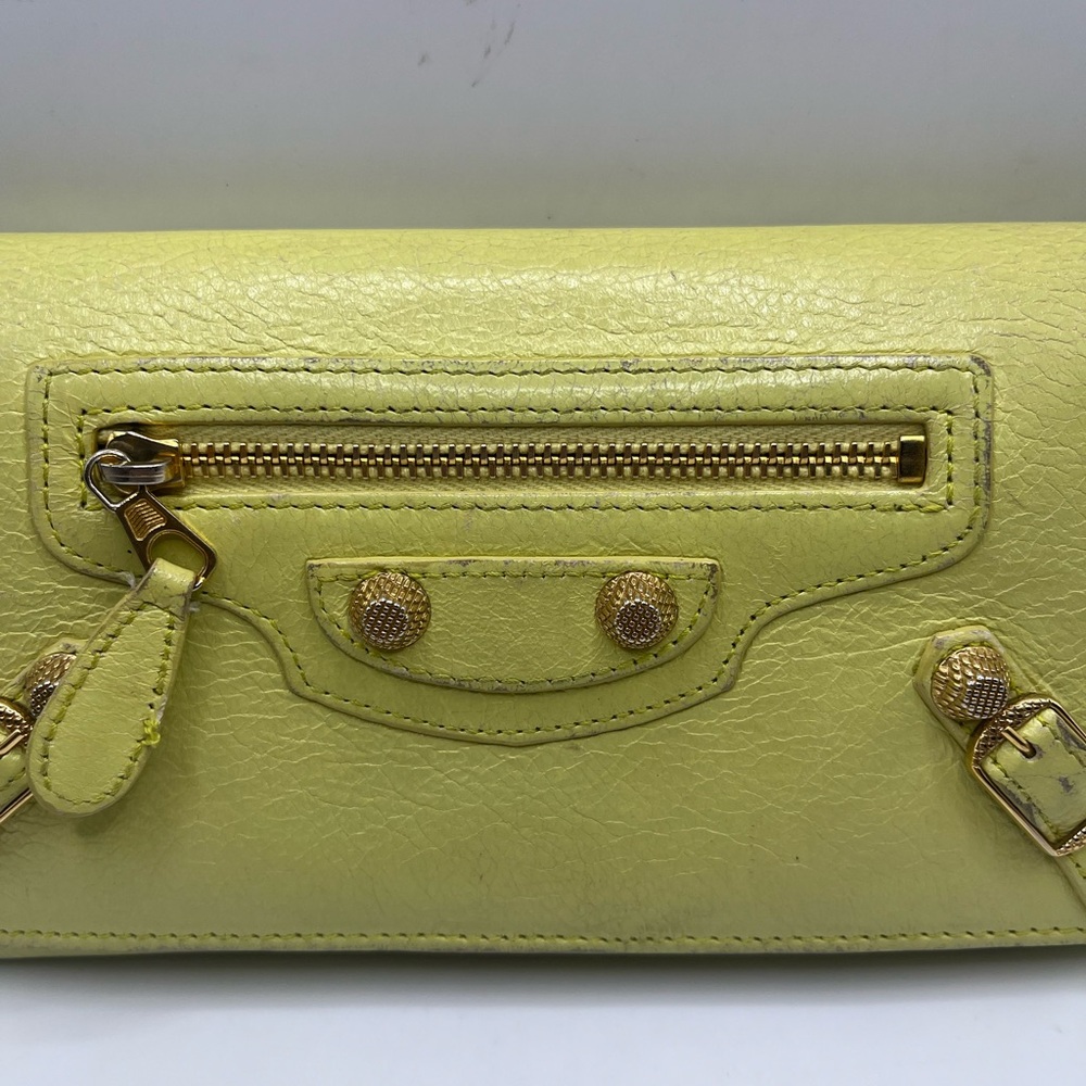 Vintage Balenciaga Women's green wallet - Picture 10 of 12
